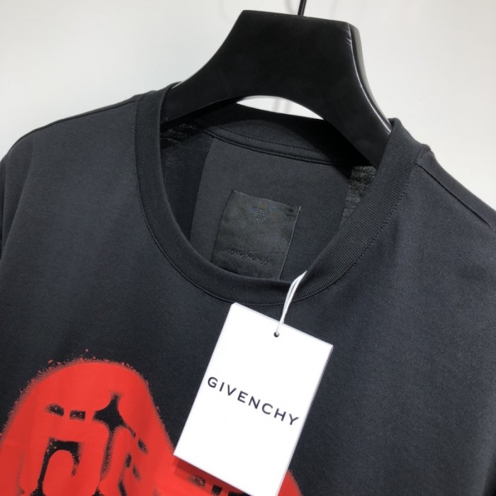 Givenchy Slim fit t-shirt in jersey with tag effect print Black