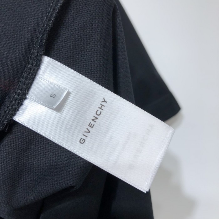 Givenchy Slim fit t-shirt in jersey with tag effect print Black