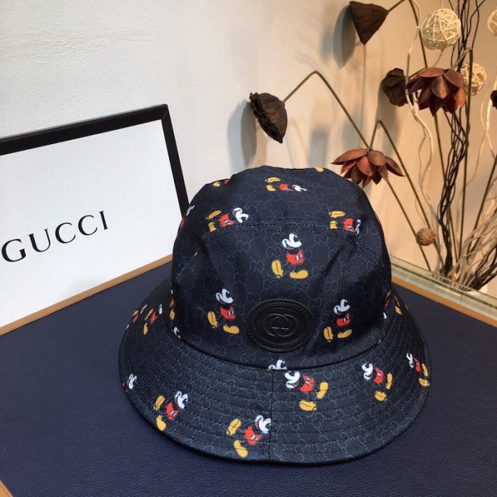 disney x G*u*i bucket hat black