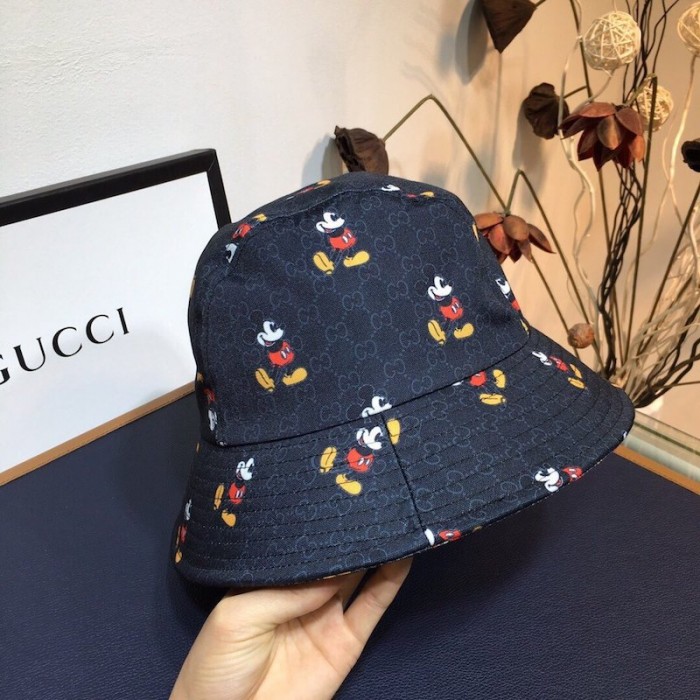 disney x G*u*i bucket hat black