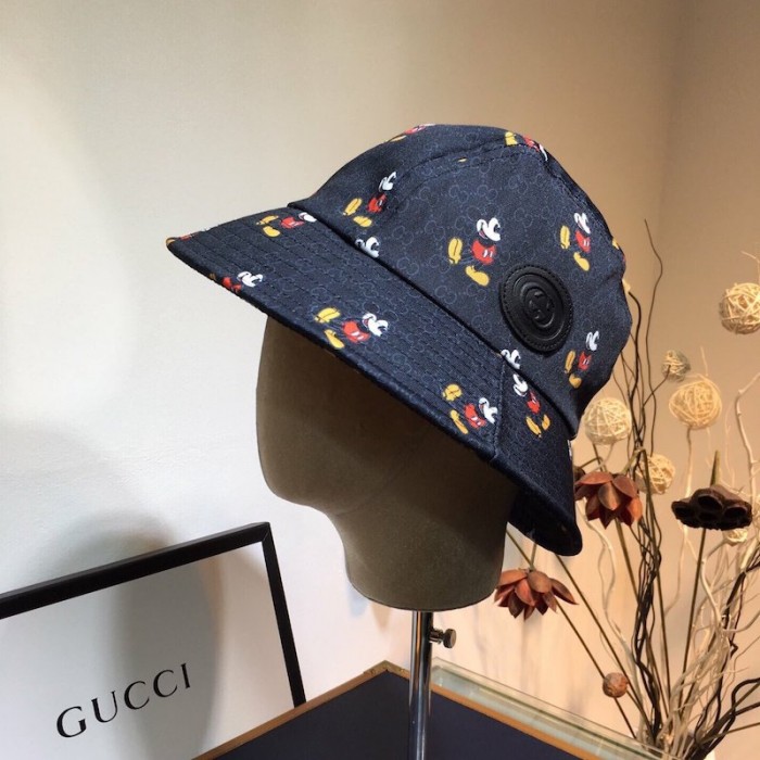 disney x G*u*i bucket hat black