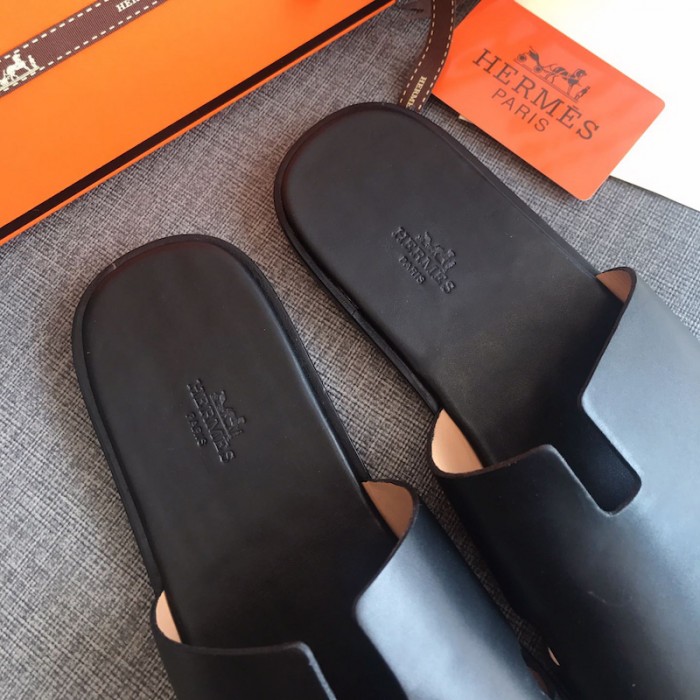 H**mes men izmir sandals in swift leather black