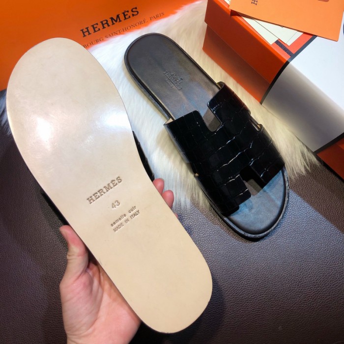 H**mes men izmir sandals in crocodile skin black