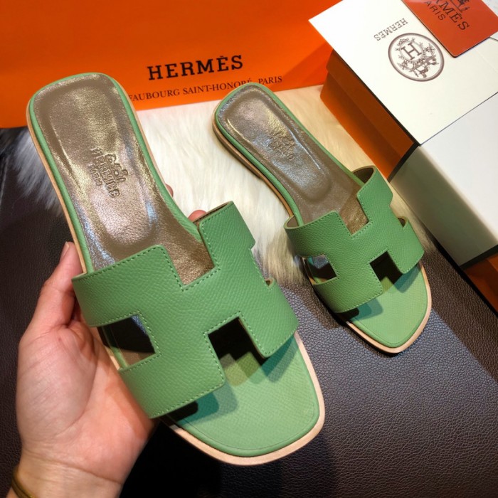 H**mes women oran sandals in epsom leather green