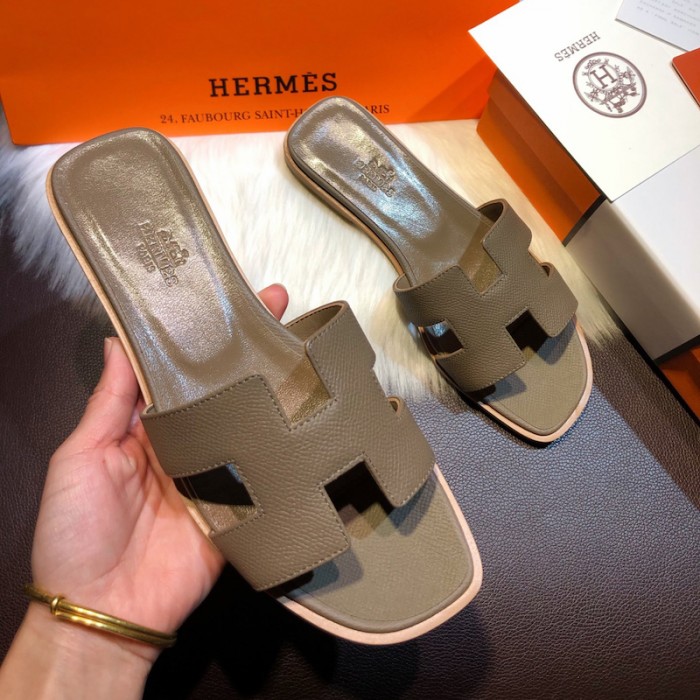 H**mes women oran sandals in epsom leather dark grey