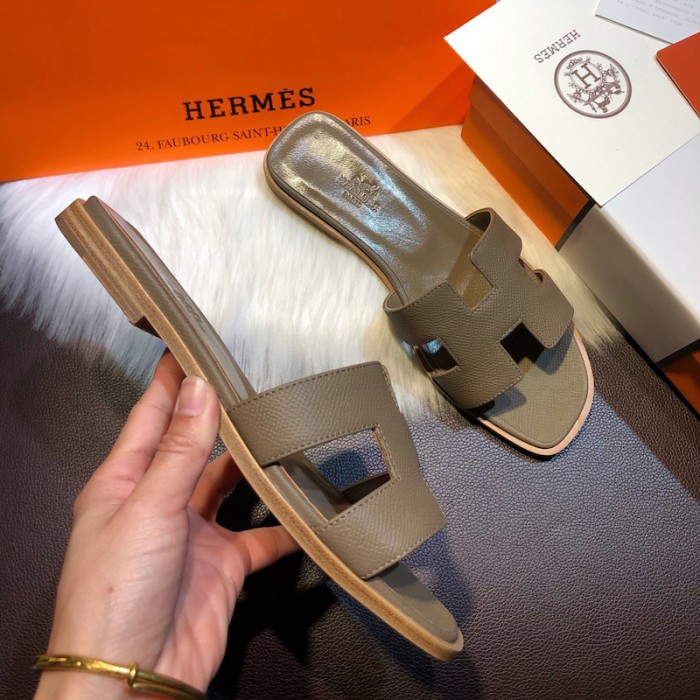 H**mes women oran sandals in epsom leather dark grey