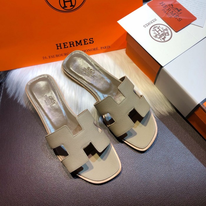 H**mes women oran sandals in epsom leather grey