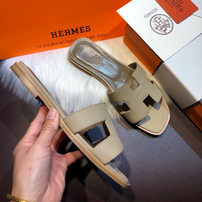 H**mes women oran sandals in epsom leather grey
