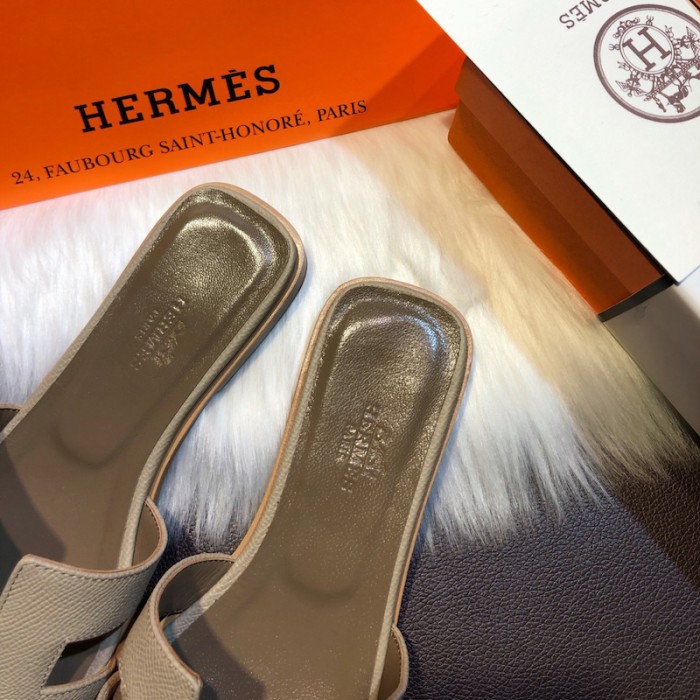 H**mes women oran sandals in epsom leather grey