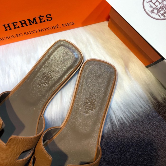 H**mes women oran sandals in epsom leather tan