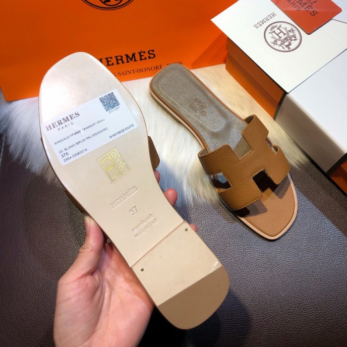 H**mes women oran sandals in epsom leather tan
