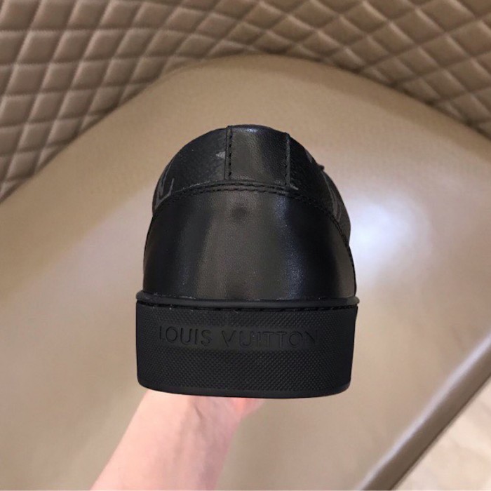 l**is V*t*n monogram eclipse match-up sneaker 1a2r53
