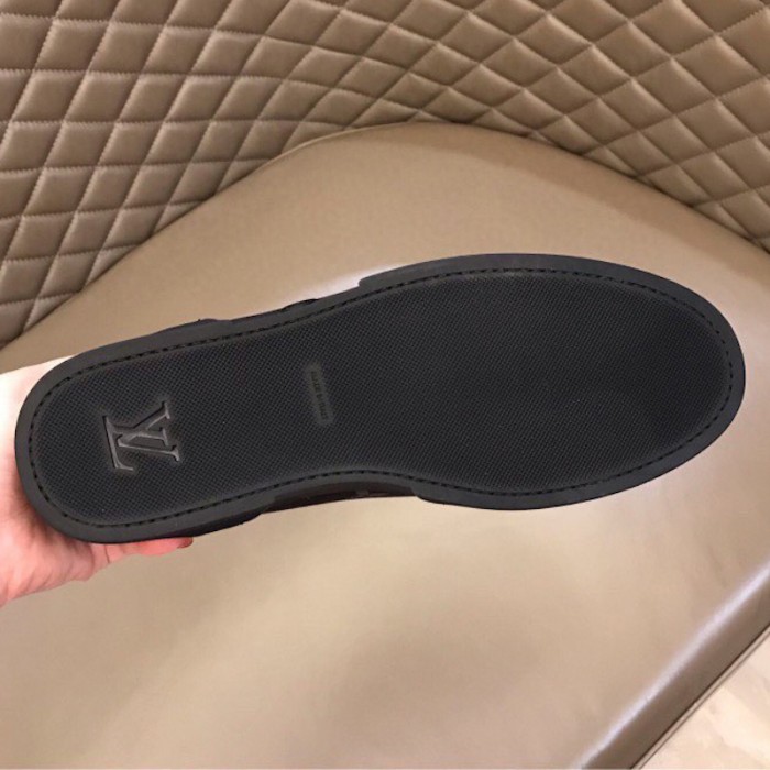 l**is V*t*n monogram eclipse match-up sneaker 1a2r53
