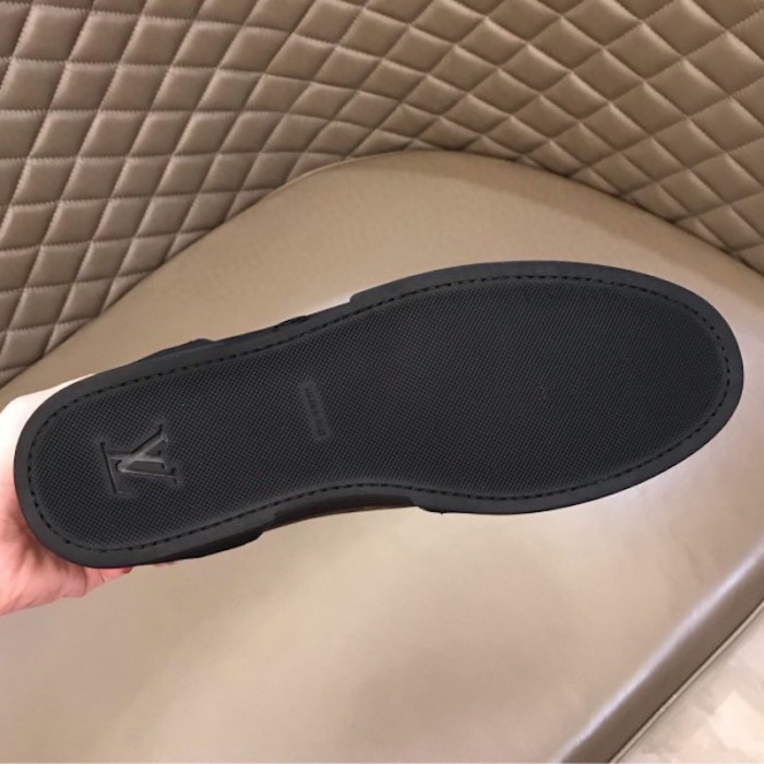l**is V*t*n monogram canvas match-up sneaker