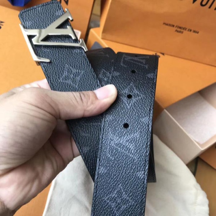 LV Monogram Eclipse Initiales Belt M9043