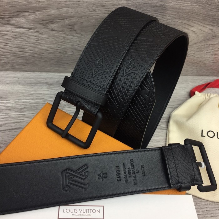 l**is V*t*n speaker 40mm belt black m0615u