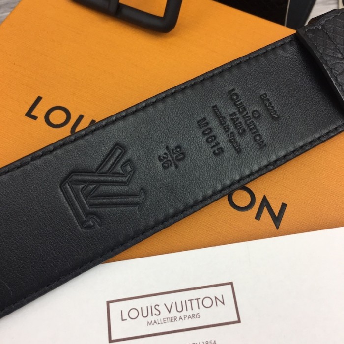 l**is V*t*n speaker 40mm belt black m0615u