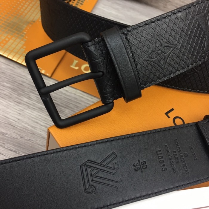 l**is V*t*n speaker 40mm belt black m0615u