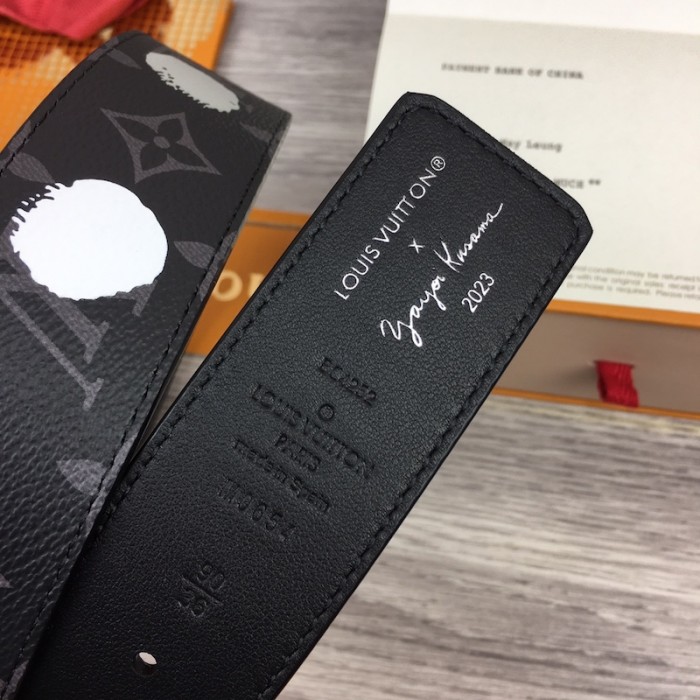 l**is V*t*n lv x yk lv initiales 40mm reversible belt m0654