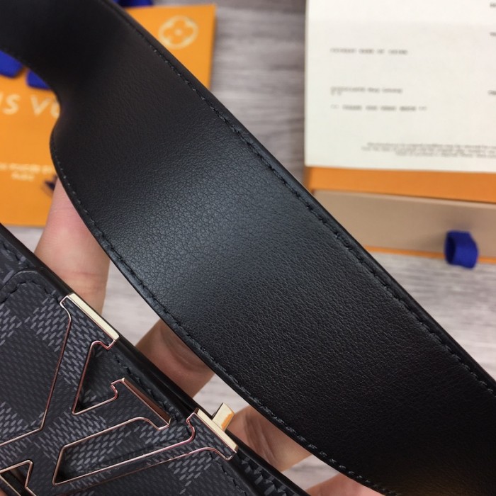 LV Damier Infini Initiales 40MM Reversible Belt M0340V