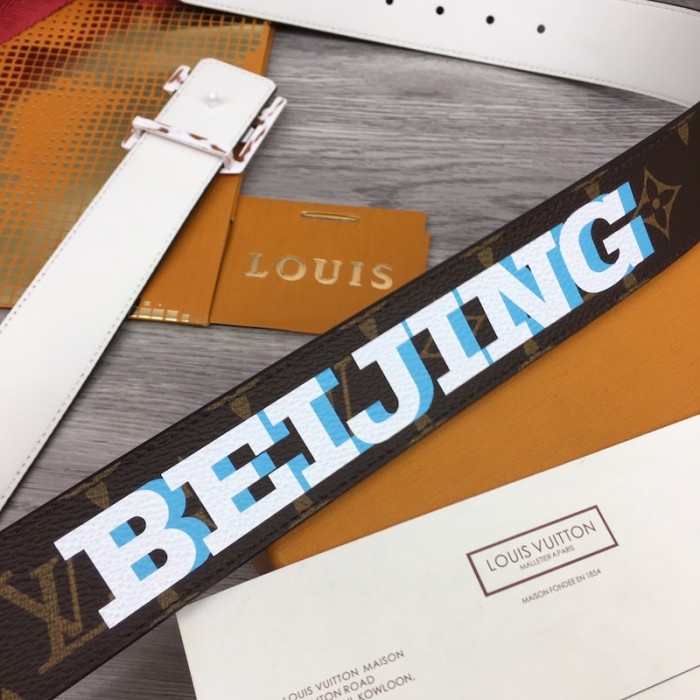 l**is V*t*n lv pyramide cities exclusive 40mm reversible belt m0489