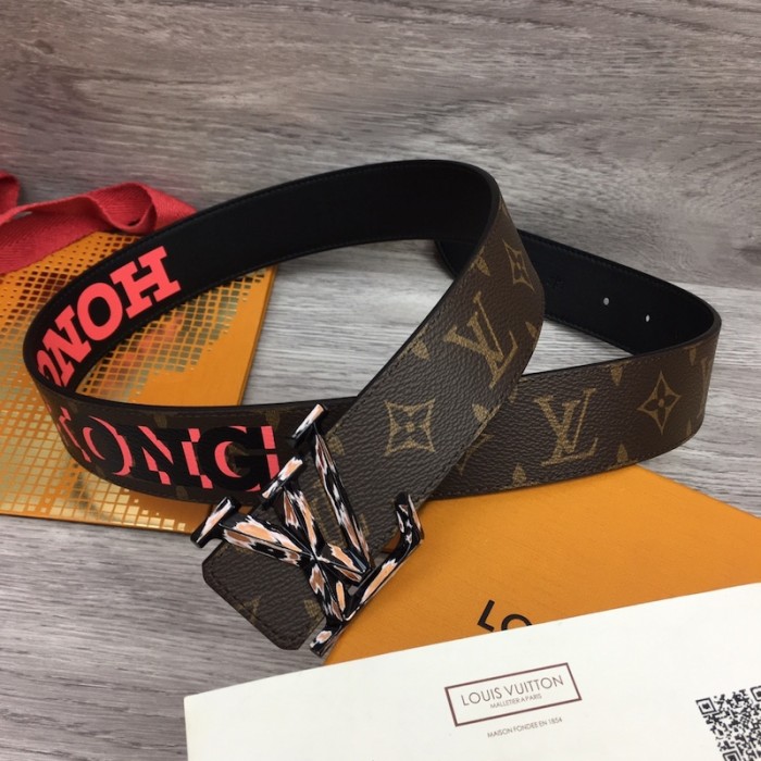 l**is V*t*n lv pyramide cities exclusive 40mm reversible belt m0490