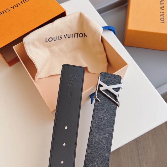l**is V*t*n monogram eclipse initiales belt m9043