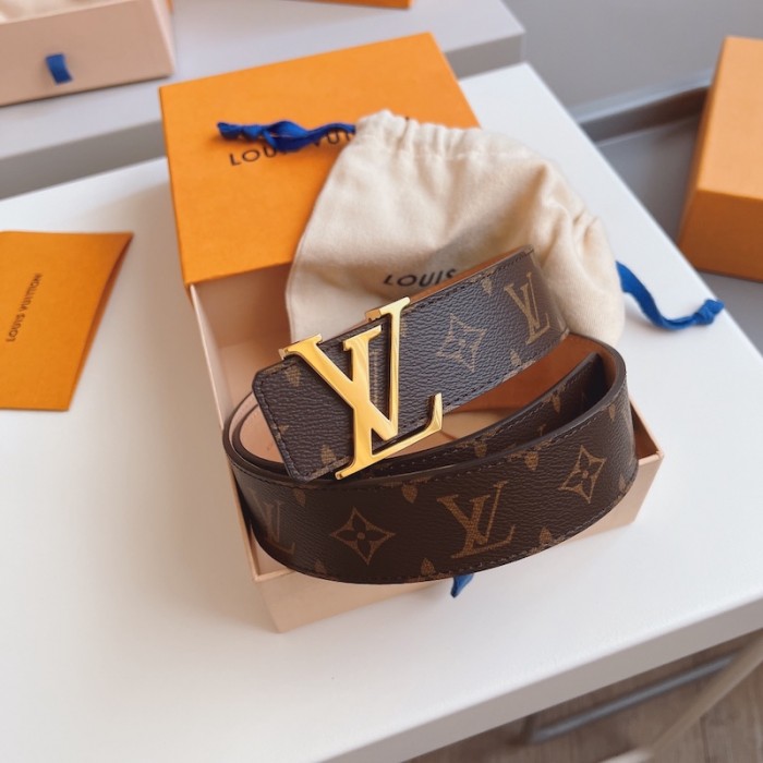 l**is V*t*n monogram canvas initiales belt m9608