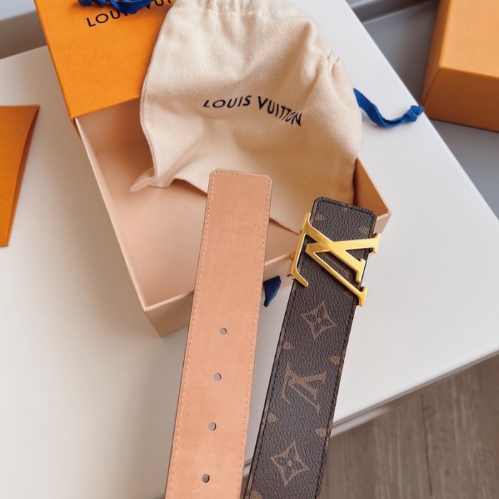 l**is V*t*n monogram canvas initiales belt m9608