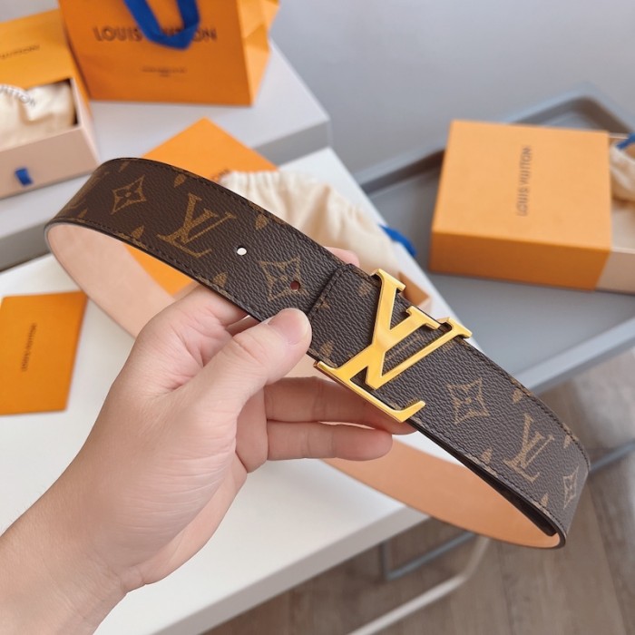 l**is V*t*n monogram canvas initiales belt m9608