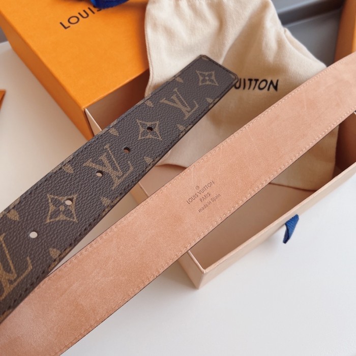 l**is V*t*n monogram canvas initiales belt m9608