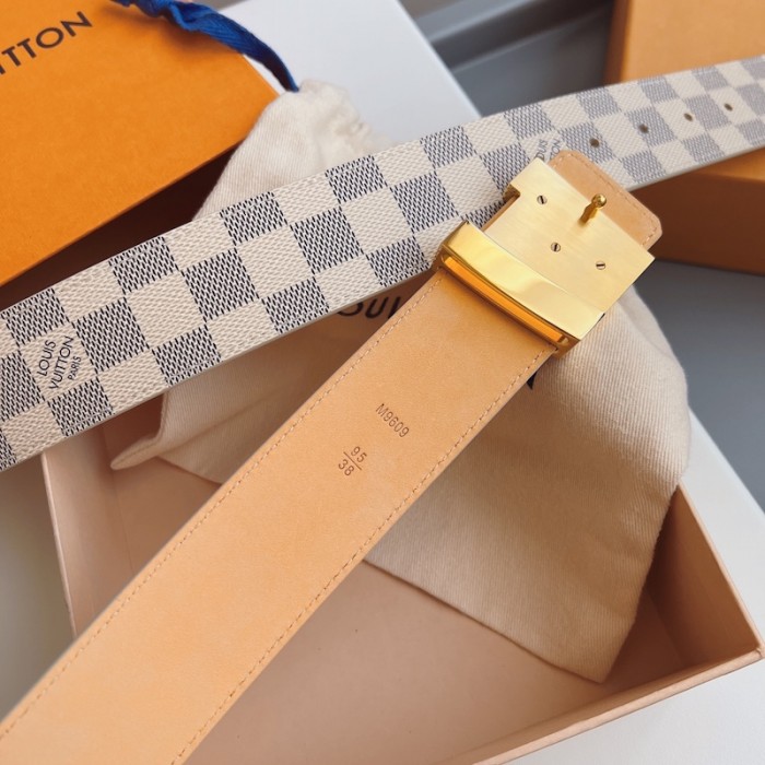 l**is V*t*n damier azur initiales belt m9609