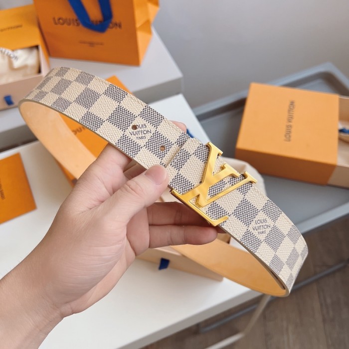 l**is V*t*n damier azur initiales belt m9609