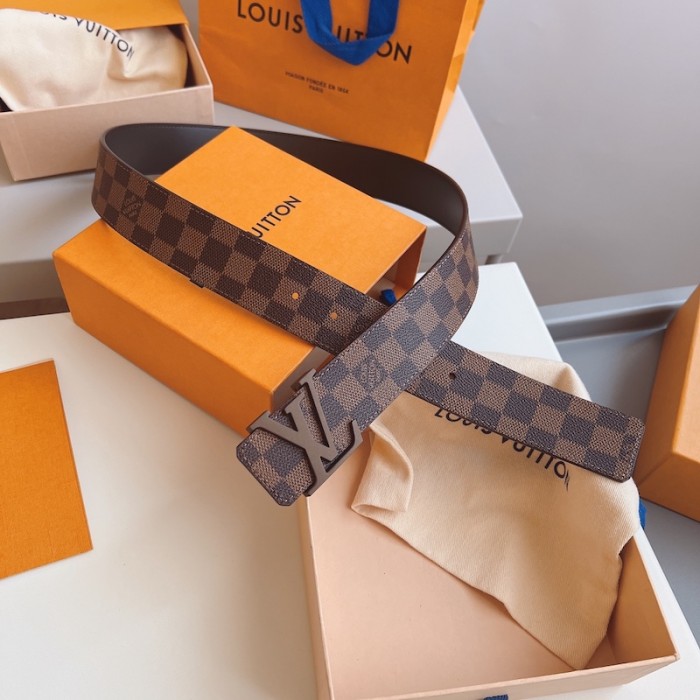 l**is V*t*n damier ebene initiales belt m9807