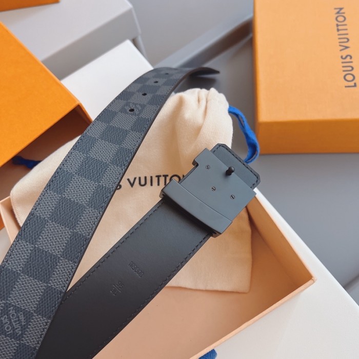 l**is V*t*n damier graphite initiales belt m9808