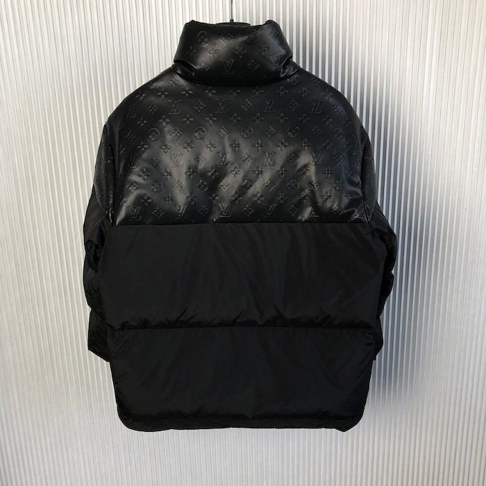 l**is V*t*n oversized puffer jacket 1abyp3