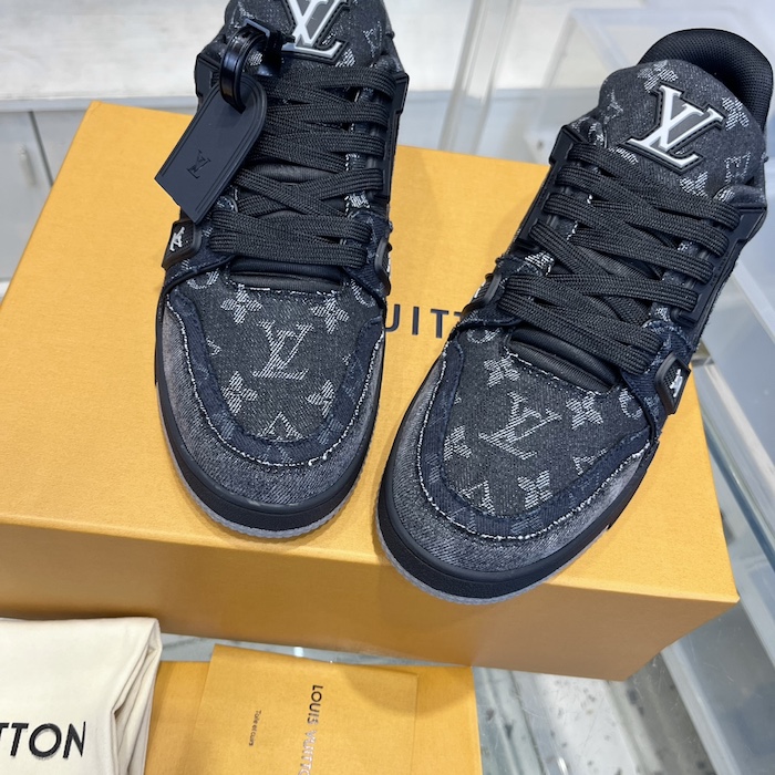 l**is V*t*n lv trainer sneaker 1ac4zh