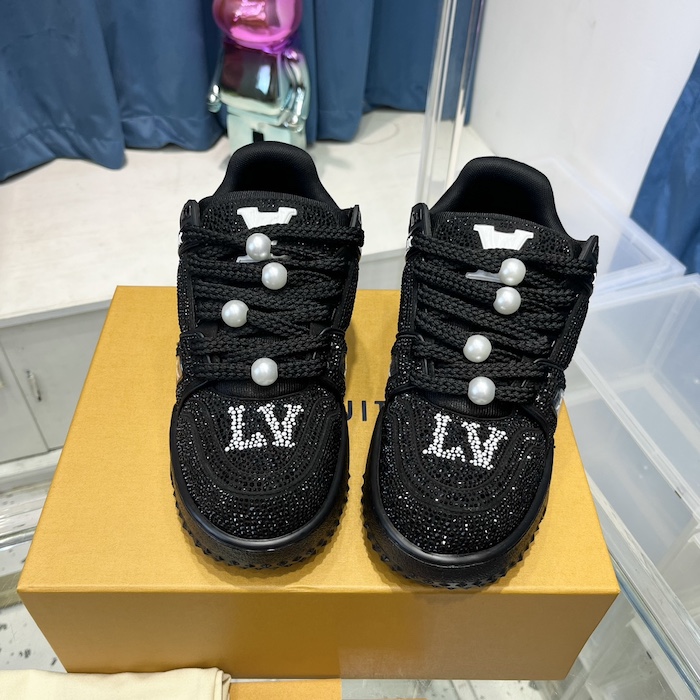 l**is V*t*n lv trainer maxi sneaker 1aceon