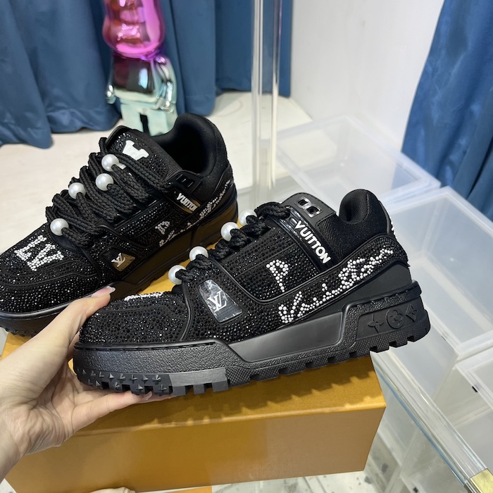 l**is V*t*n lv trainer maxi sneaker 1aceon
