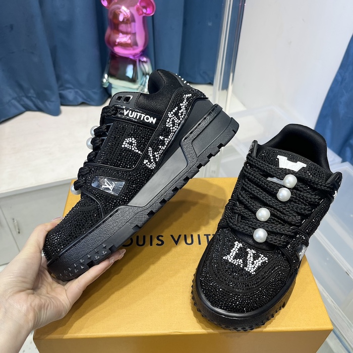 l**is V*t*n lv trainer maxi sneaker 1aceon