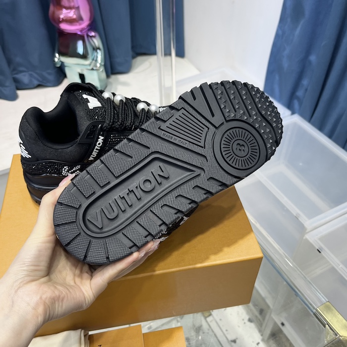 l**is V*t*n lv trainer maxi sneaker 1aceon