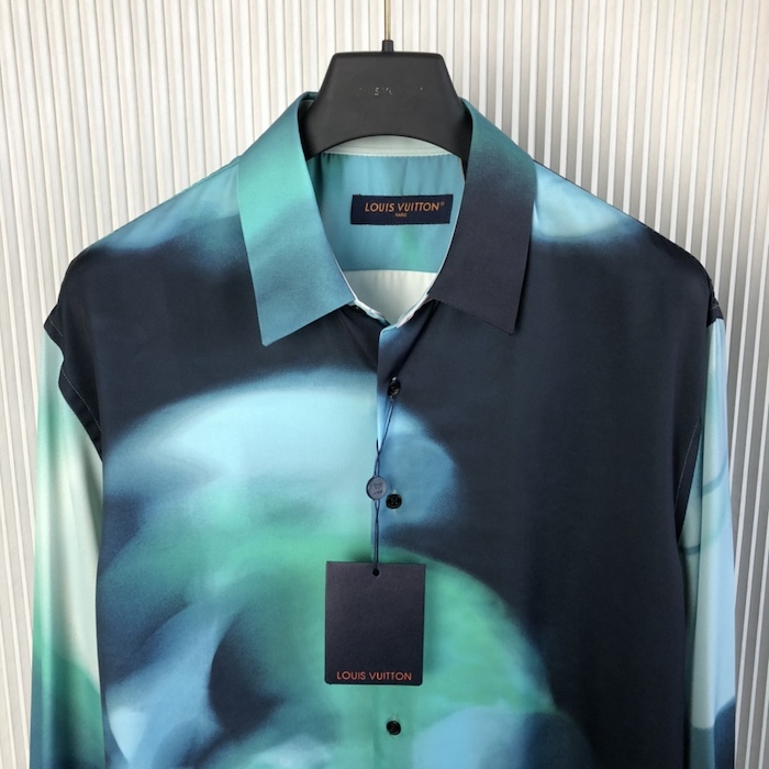 l**is V*t*n printed silk blend shirt 1afaux