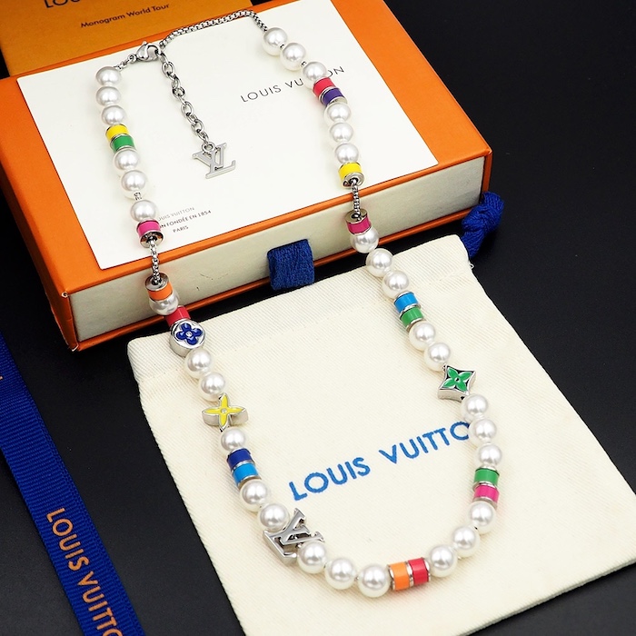 l**is V*t*n mng pearls party necklace m01500