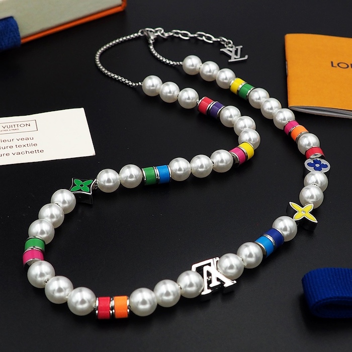 l**is V*t*n mng pearls party necklace m01500