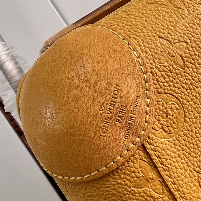 l**is V*t*n taurillon monogram leather horizon 55 m23630
