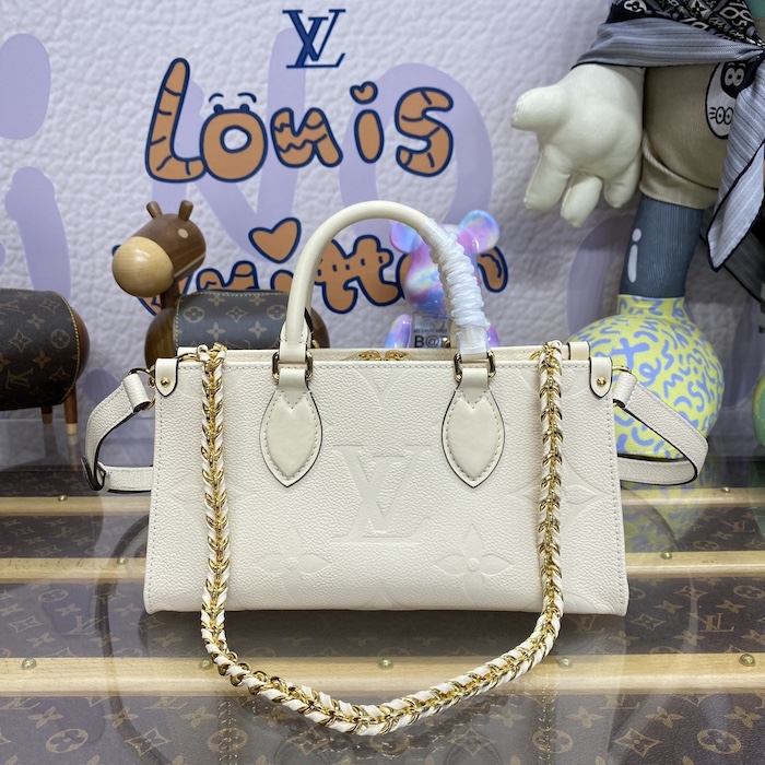 l**is V*t*n onthego east west cream m23698