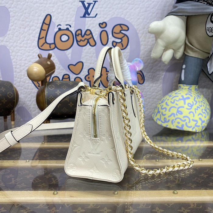 l**is V*t*n onthego east west cream m23698