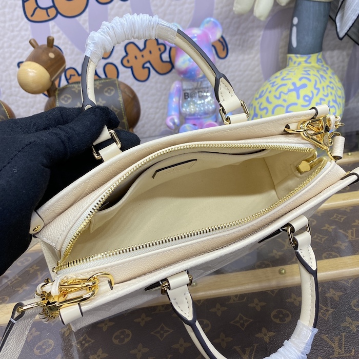 l**is V*t*n onthego east west cream m23698