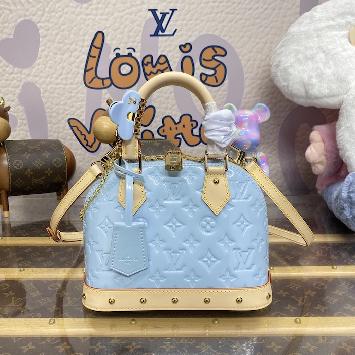 l**is V*t*n monogram vernis alma bb m24062