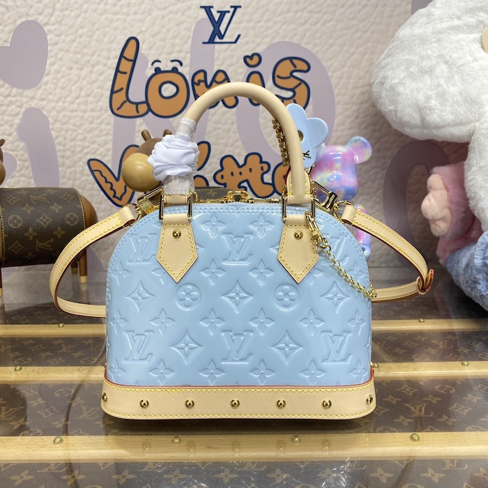 l**is V*t*n monogram vernis alma bb m24062
